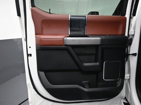 Used 2021 Ford F350 Platinum image 15