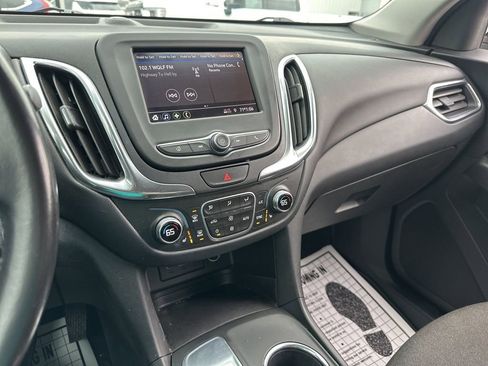 Used 2020 Chevrolet Equinox LT image 43