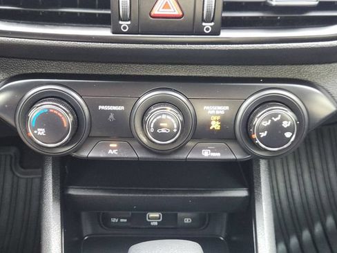 Used 2024 Kia Forte LXS w/ LXS Technology Package FWD image 20