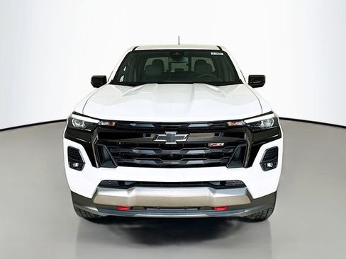New 2025 Chevrolet Colorado Z71 w/ Technology Package AWD/4WD image 4