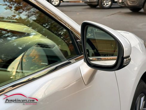 Used 2018 Lexus ES 350 w/ Navigation System Package image 39