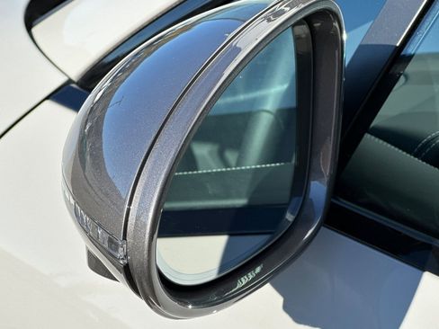 New 2026 Porsche Macan Turbo image 41