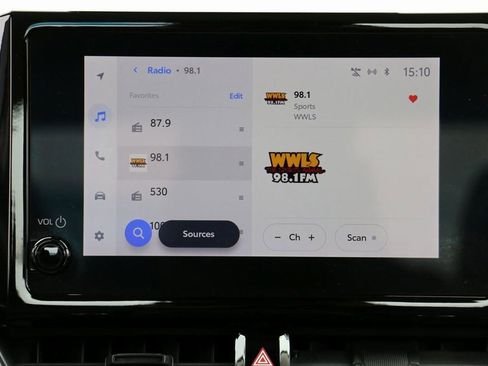 Used 2024 Toyota Corolla LE image 24