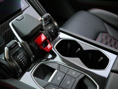 Used 2023 Lamborghini Urus S AWD/4WD image 20