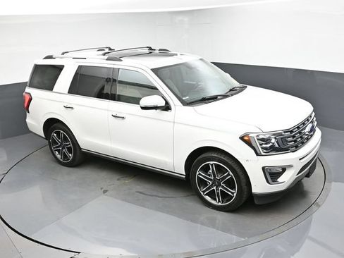 Used 2020 Ford Expedition Limited w/ Special Edition Package AWD/4WD image 18