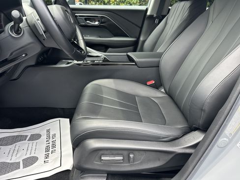 Certified 2025 Acura ADX FWD image 9