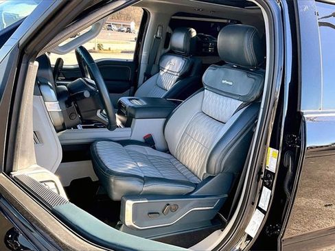 Used 2024 Ford F250 Limited image 18