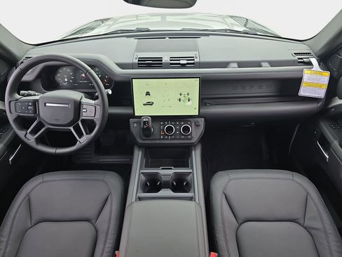 New 2026 Land Rover Defender 110 X-Dynamic SE image 9