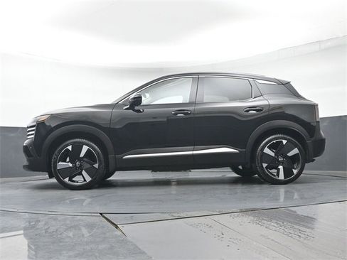 Used 2025 Nissan Kicks SR image 31