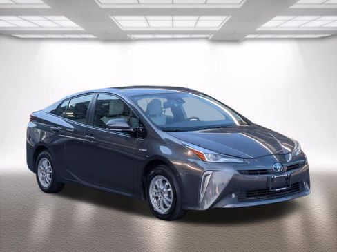 Certified 2019 Toyota Prius XLE AWD/4WD image 1