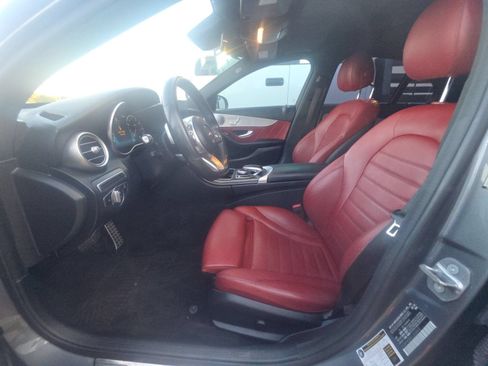 Used 2020 Mercedes-Benz C 300 Sedan image 4