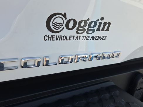 Used 2025 Chevrolet Colorado Trail Boss AWD/4WD image 32
