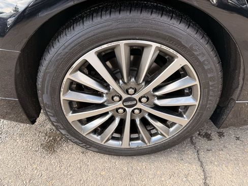 Used 2017 Lincoln MKZ Premiere image 26