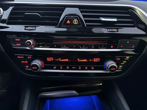 Used 2019 BMW M550i xDrive w/ Premium Package 2 AWD/4WD image 45
