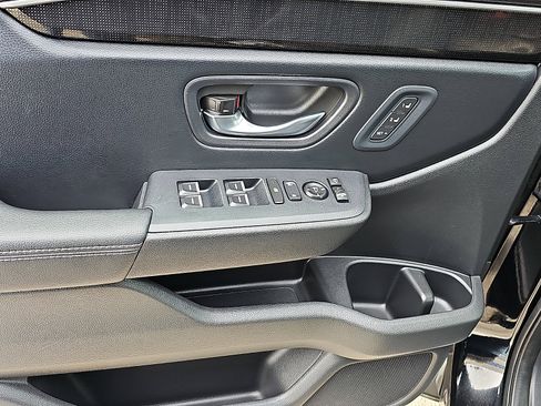 Used 2023 Honda Pilot Elite image 14