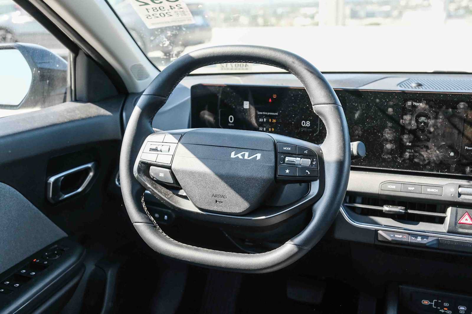 Used 2025 Kia K4 EX FWD image 16