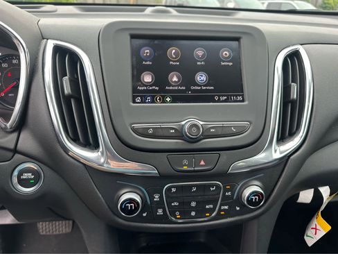 Used 2023 Chevrolet Equinox LT AWD/4WD image 11