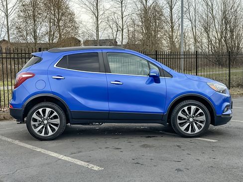 Used 2018 Buick Encore Preferred image 2
