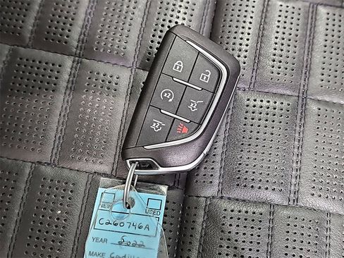 Used 2022 Cadillac Escalade Sport Platinum w/ LPO, ONYX Package image 43