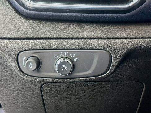 Used 2023 Chevrolet Bolt EUV Premier w/ Sun & Sound Package image 10