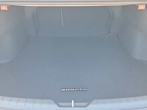 New 2025 Hyundai Sonata Limited image 8