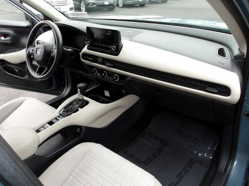 Used 2023 Honda HR-V LX image 13