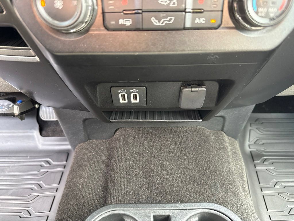 Used 2019 Ford F150 XLT w/ Equipment Group 302A Luxury AWD/4WD image 22