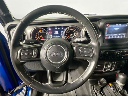 Used 2021 Jeep Wrangler Unlimited Sport AWD/4WD image 17
