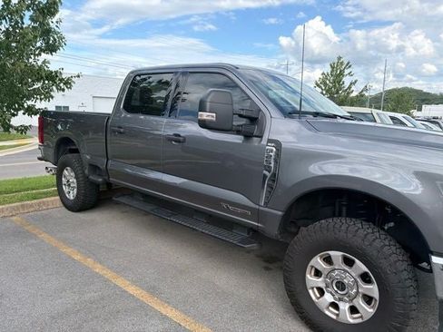 Used 2024 Ford F250 XLT AWD/4WD image 13