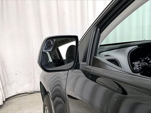 Used 2021 Chevrolet Colorado W/T w/ Custom Special Edition image 10