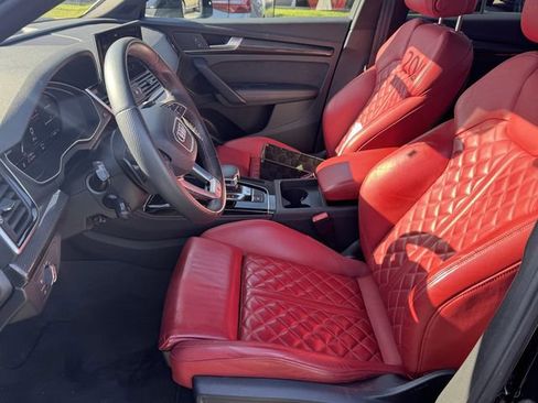 Used 2024 Audi SQ5 Premium Plus image 25