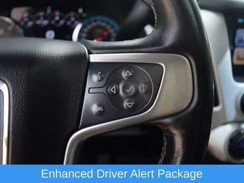 Used 2017 GMC Yukon XL SLT w/ Open Road Package AWD/4WD image 5