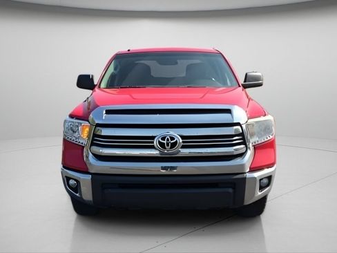 Used 2016 Toyota Tundra SR5 w/ SR5 Upgrade Package AWD/4WD image 3