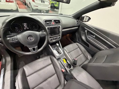 Used 2013 Volkswagen Eos Komfort FWD image 26