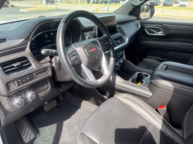 Used 2023 GMC Yukon SLT AWD/4WD image 26