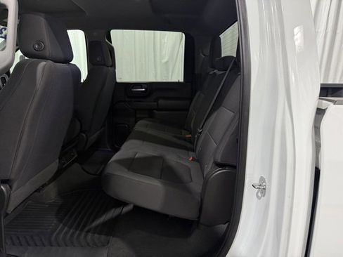 Used 2022 Chevrolet Silverado 2500 Custom w/ Custom Convenience Package image 10