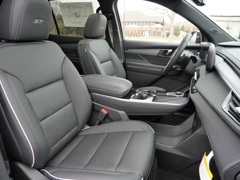 New 2026 Buick Enclave Sport Touring w/ Power Package AWD/4WD image 24