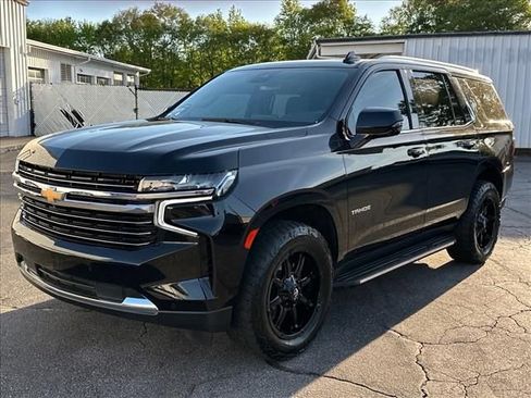 Certified 2023 Chevrolet Tahoe LT w/ Luxury Package AWD/4WD image 5