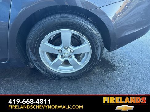 Certified 2015 Chevrolet Cruze LT image 17