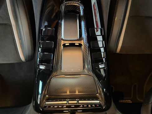 Used 2020 Mercedes-Benz AMG GT R image 32