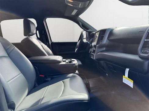 New 2024 RAM 2500 Tradesman w/ Chrome Appearance Group image 8