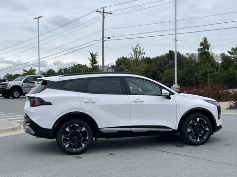 New 2026 Kia Sportage SX image 8
