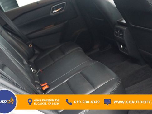 Used 2021 Nissan Rogue SL w/ Premium Package image 13