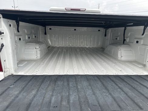 Used 2020 Chevrolet Silverado 1500 LT image 23