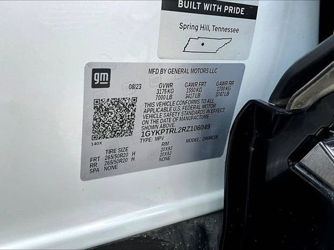 Certified 2024 Cadillac Lyriq Sport w/ LPO, Floor Liner Package AWD/4WD image 18