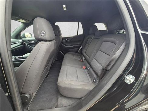 Used 2025 Chevrolet Equinox LT FWD image 16