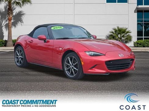 Used 2016 MAZDA MX-5 Miata Grand Touring RWD image 5