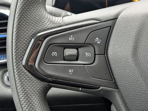 Certified 2025 Chevrolet Trax LT image 27