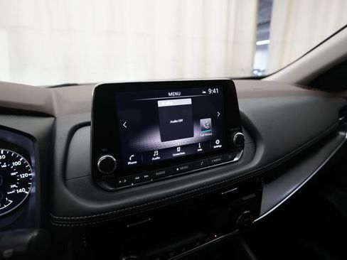 Certified 2022 Nissan Rogue SV AWD/4WD image 6