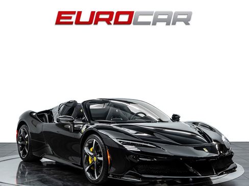 Used 2023 Ferrari SF90 Spider AWD/4WD image 9